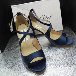 Women's Dress Shoes. Elegantpark. Size 9.5. Navy Blue. NWT